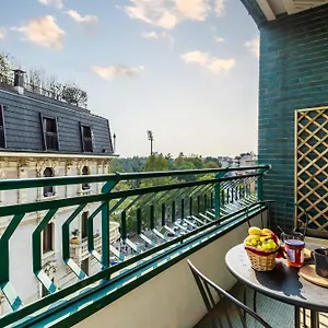 https://brera-moscova-duomo-luxury-apartment-with-breathtaking-view.italymilanhotels.net