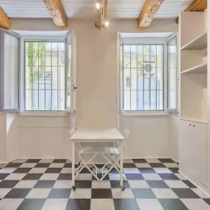 https://incantevole-appartamento-in-darsena.italymilanhotels.net