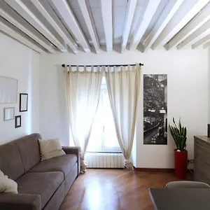 https://moscova.italymilanhotels.net