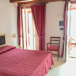 https://la-cipriana.it-tuscanyhotel.com